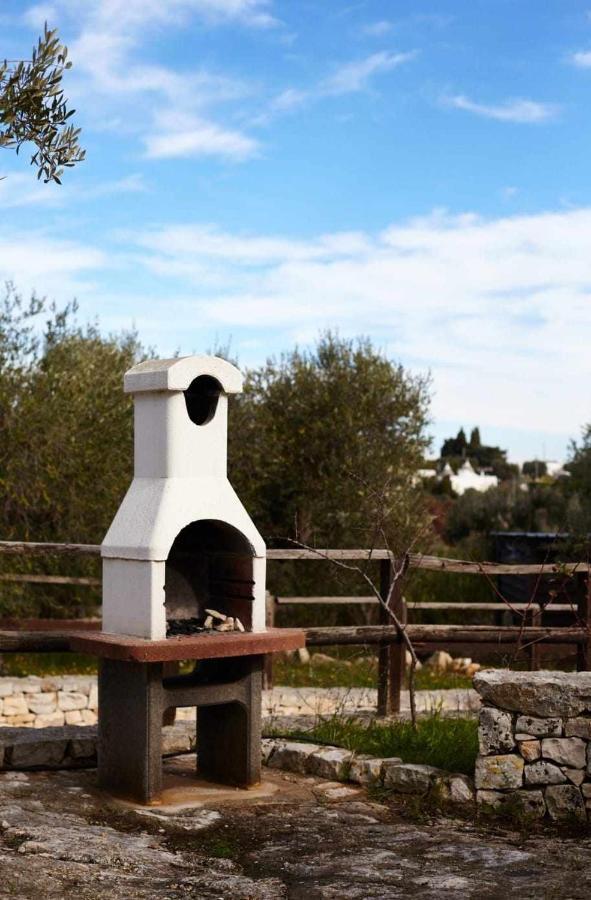 הוילה ברינדיזי Trulli Azzalema With Exclusive Pool מראה חיצוני תמונה